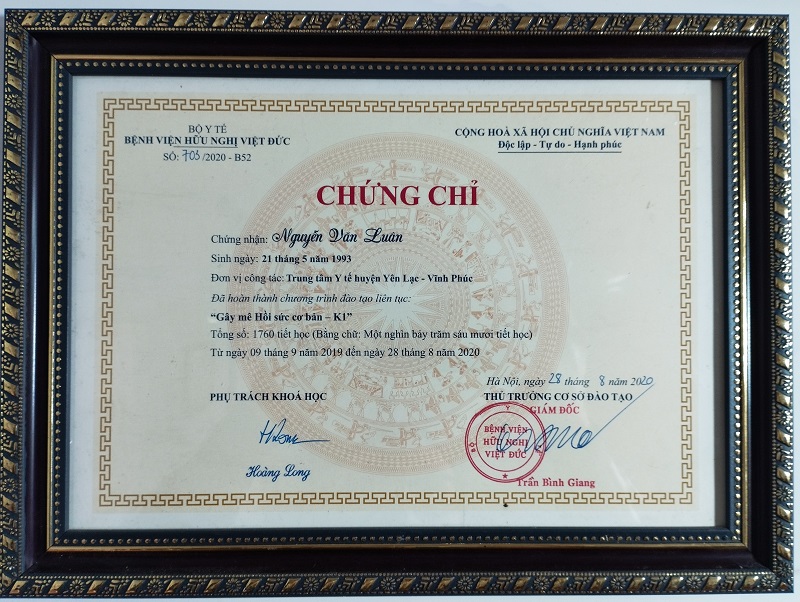 Bằng cấp chứng chỉ bác sĩ Luân 4